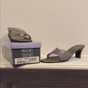 Mootsies Tootsies Silver Mesh Heels
